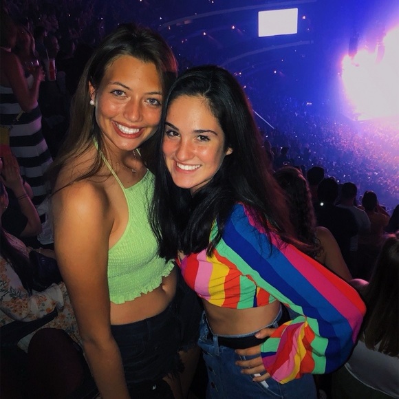 Meet your Posher, Helena - Picture 2 of 7